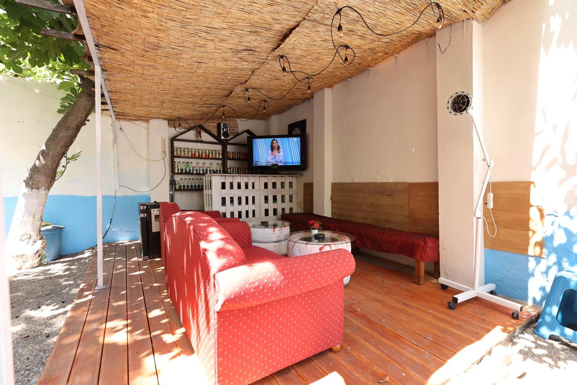 Hostel Osho Tirana Extérieur photo