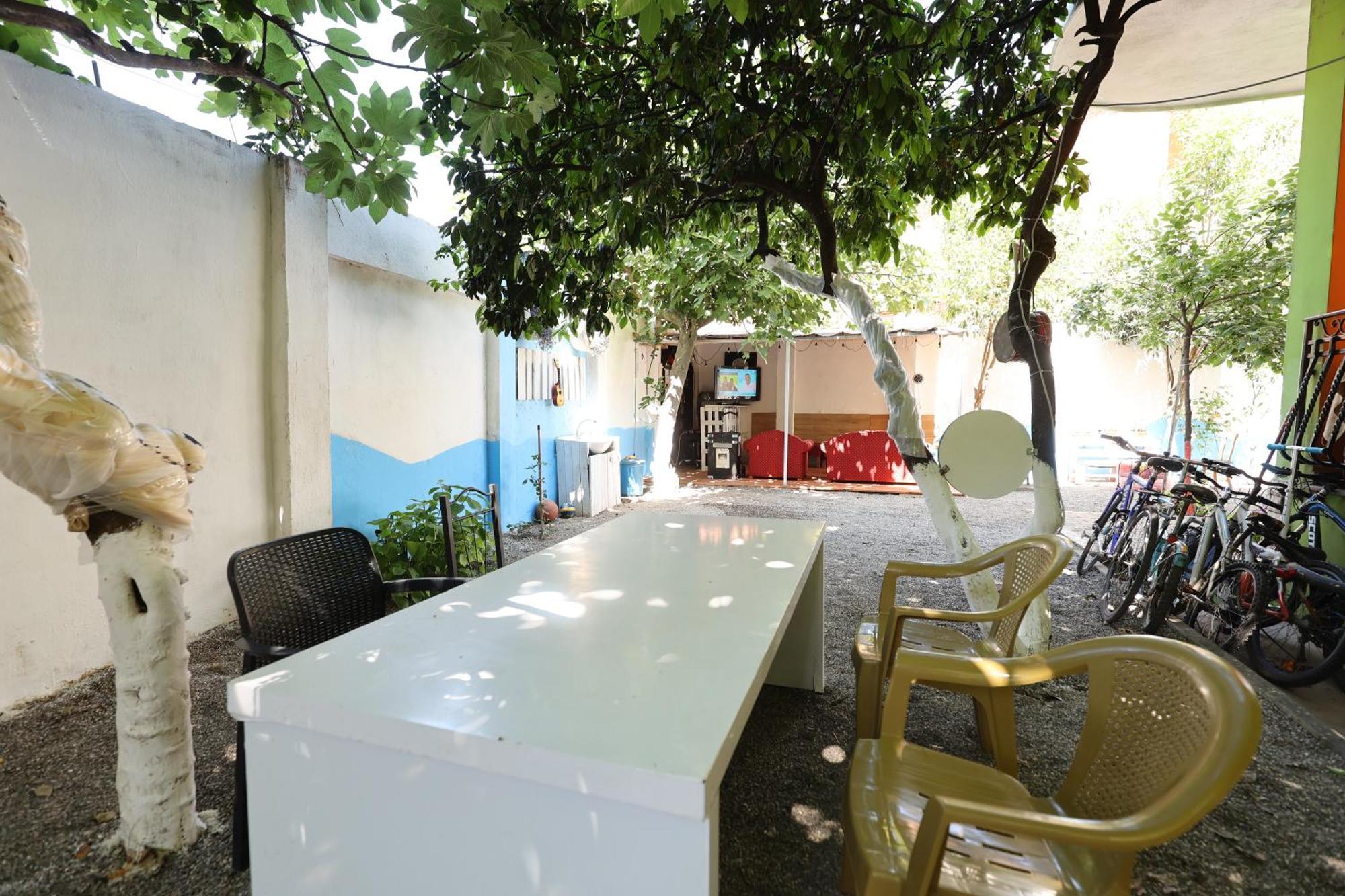 Hostel Osho Tirana Extérieur photo