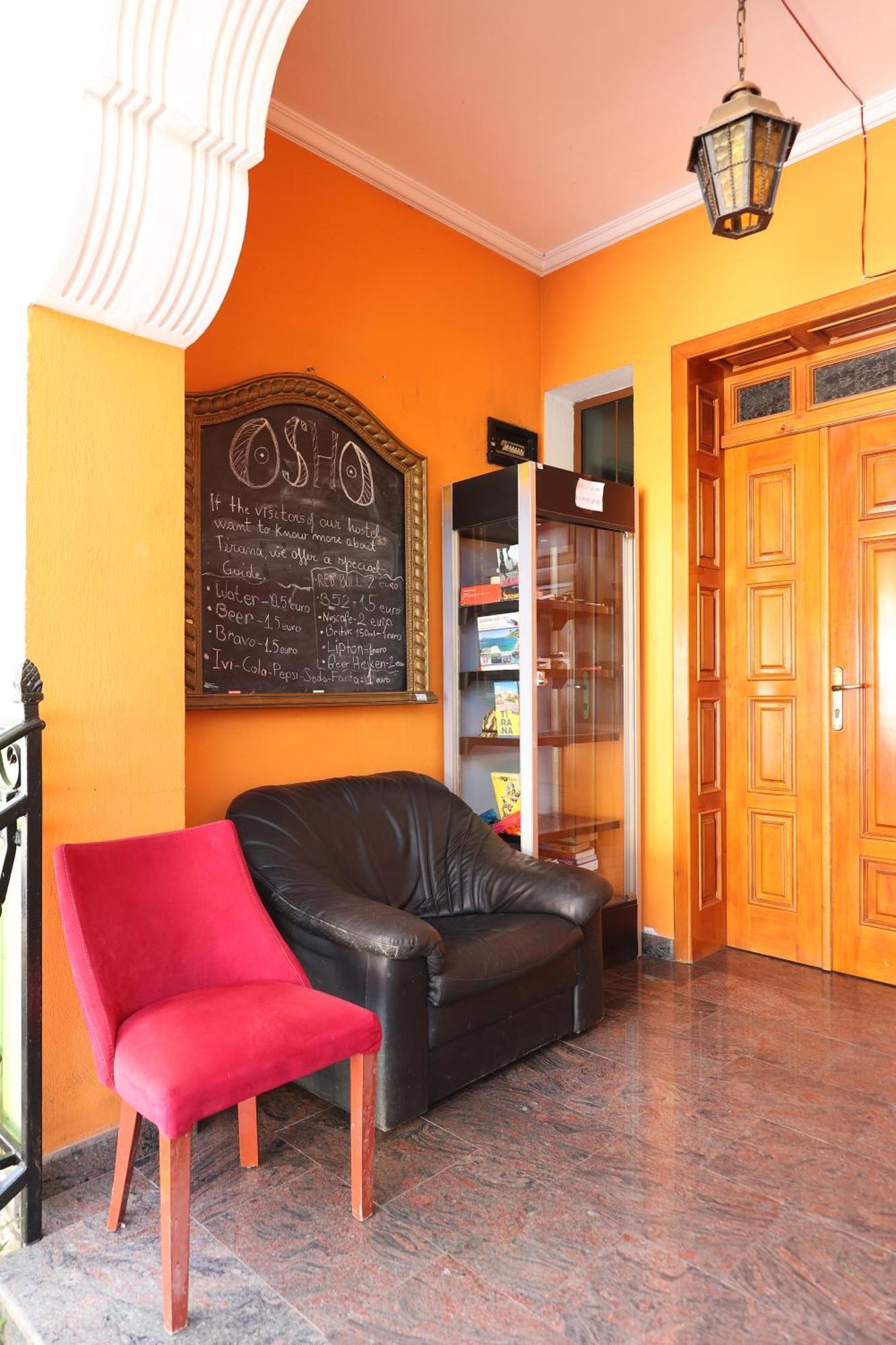 Hostel Osho Tirana Extérieur photo