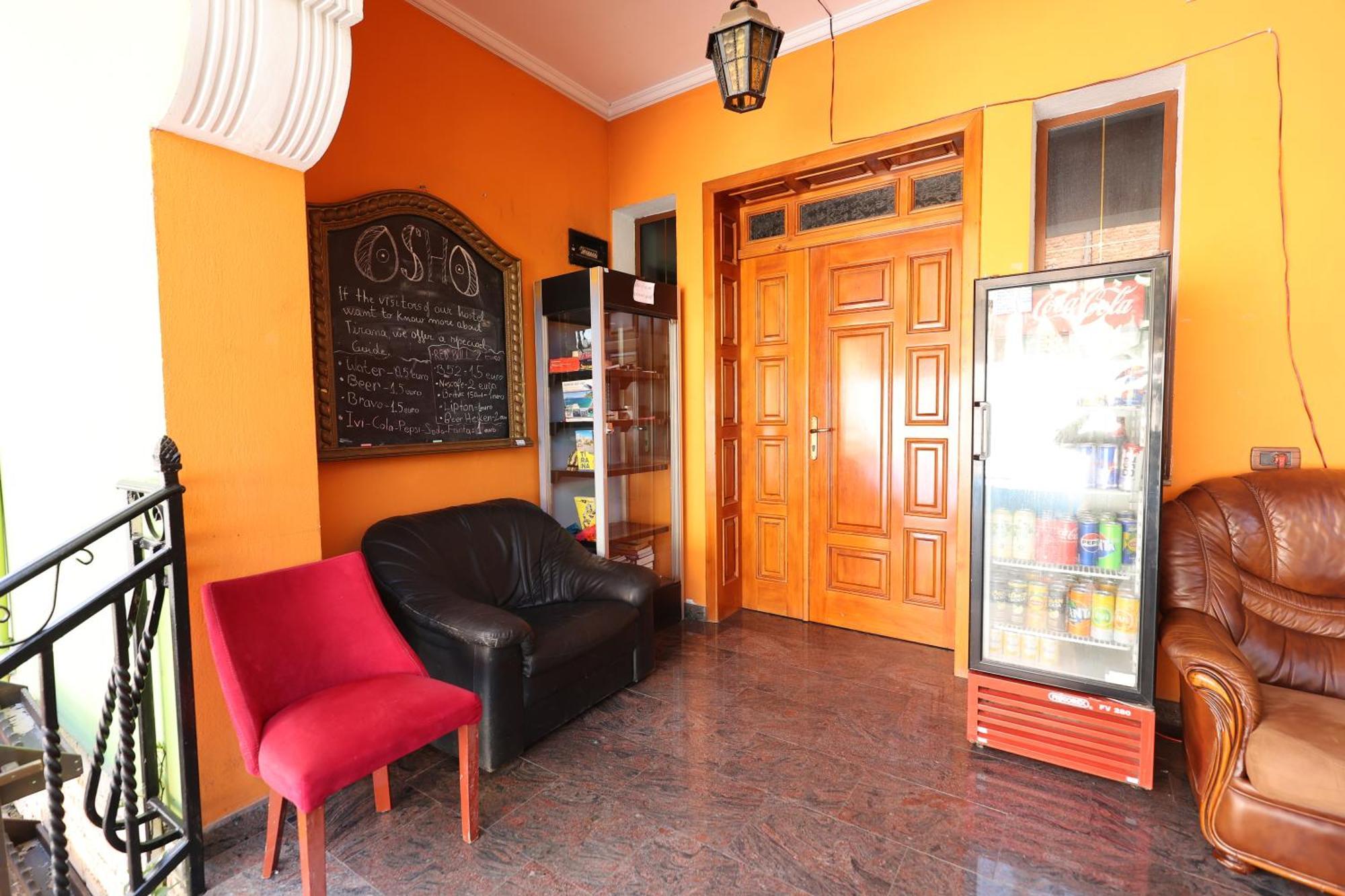Hostel Osho Tirana Extérieur photo