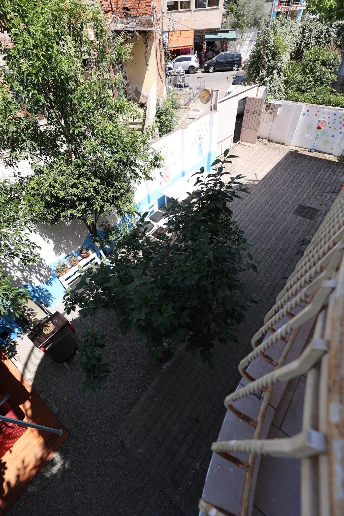 Hostel Osho Tirana Extérieur photo