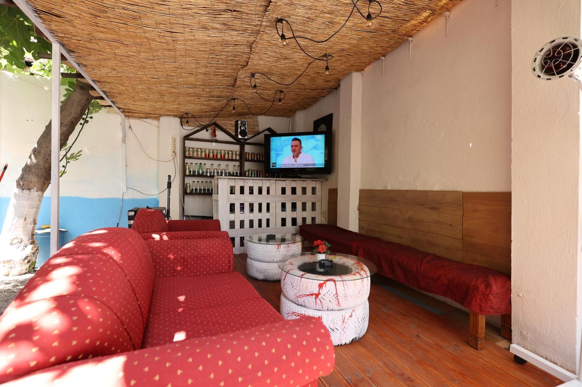 Hostel Osho Tirana Extérieur photo