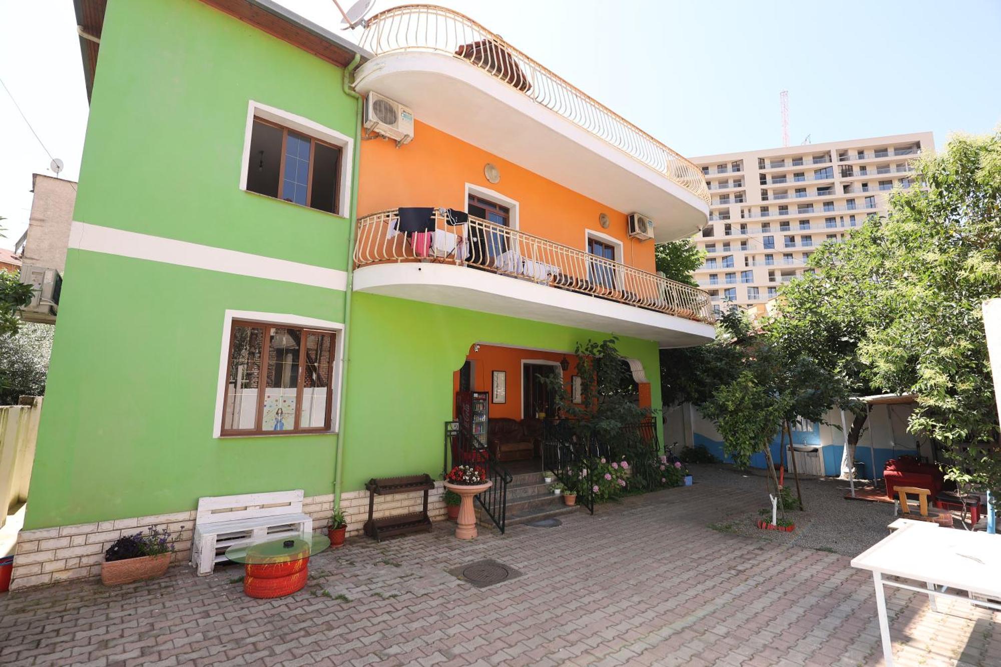 Hostel Osho Tirana Extérieur photo