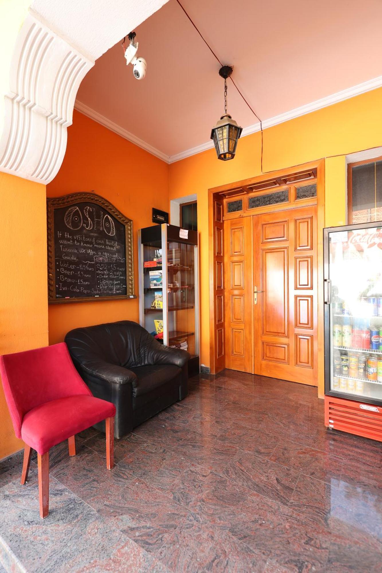 Hostel Osho Tirana Extérieur photo