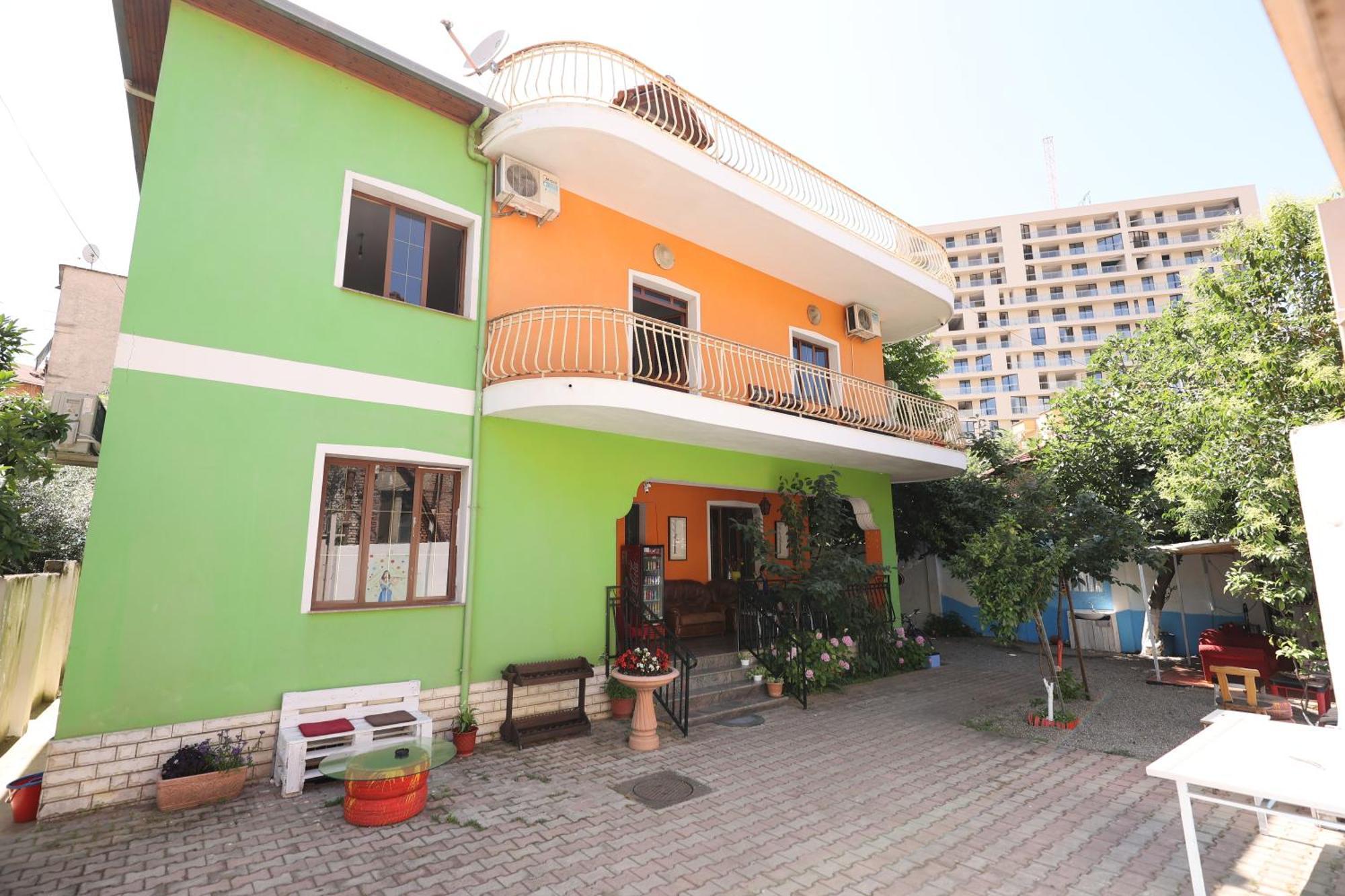 Hostel Osho Tirana Extérieur photo