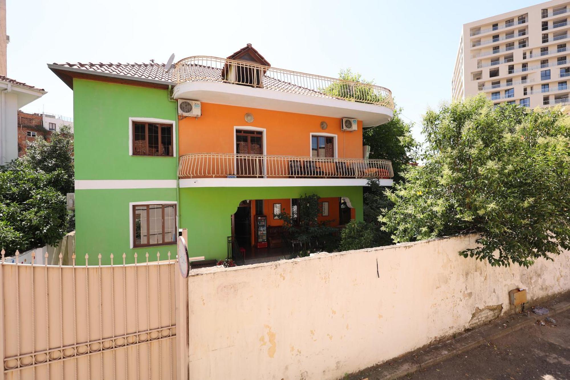 Hostel Osho Tirana Extérieur photo