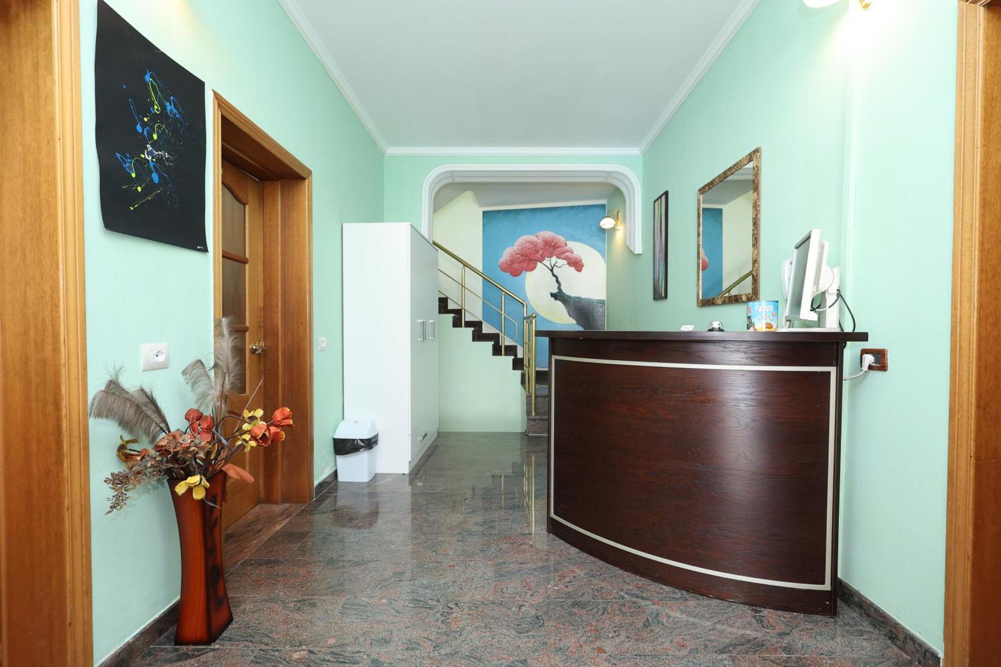 Hostel Osho Tirana Extérieur photo