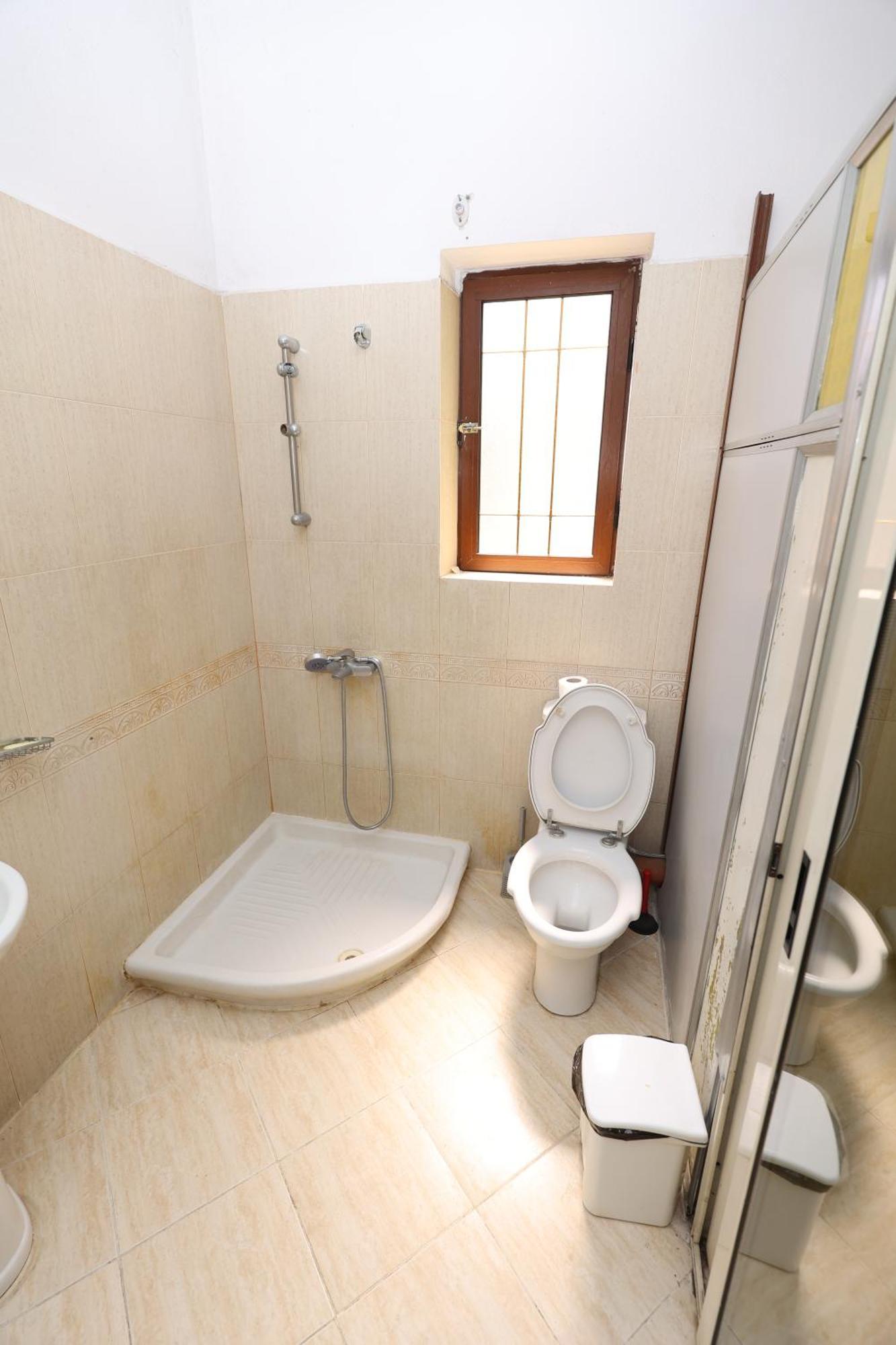 Hostel Osho Tirana Extérieur photo